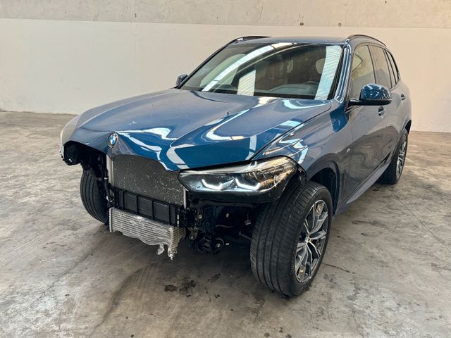 BMW X5 xDrive30d M-Sport *20 ZOLL*LEDER*MOTOR LAUFT*