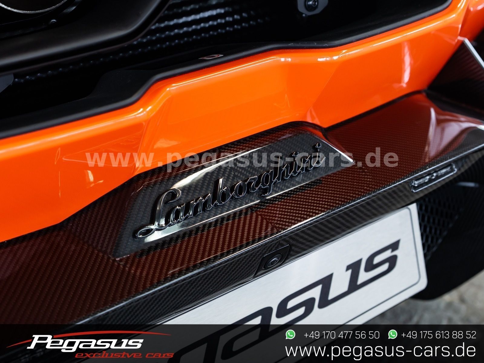 LAMBORGHINI Revuelto - 17