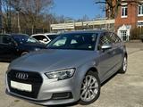 Audi A3 Sportback 30 g-tron design*Navi*SitzHeizung*