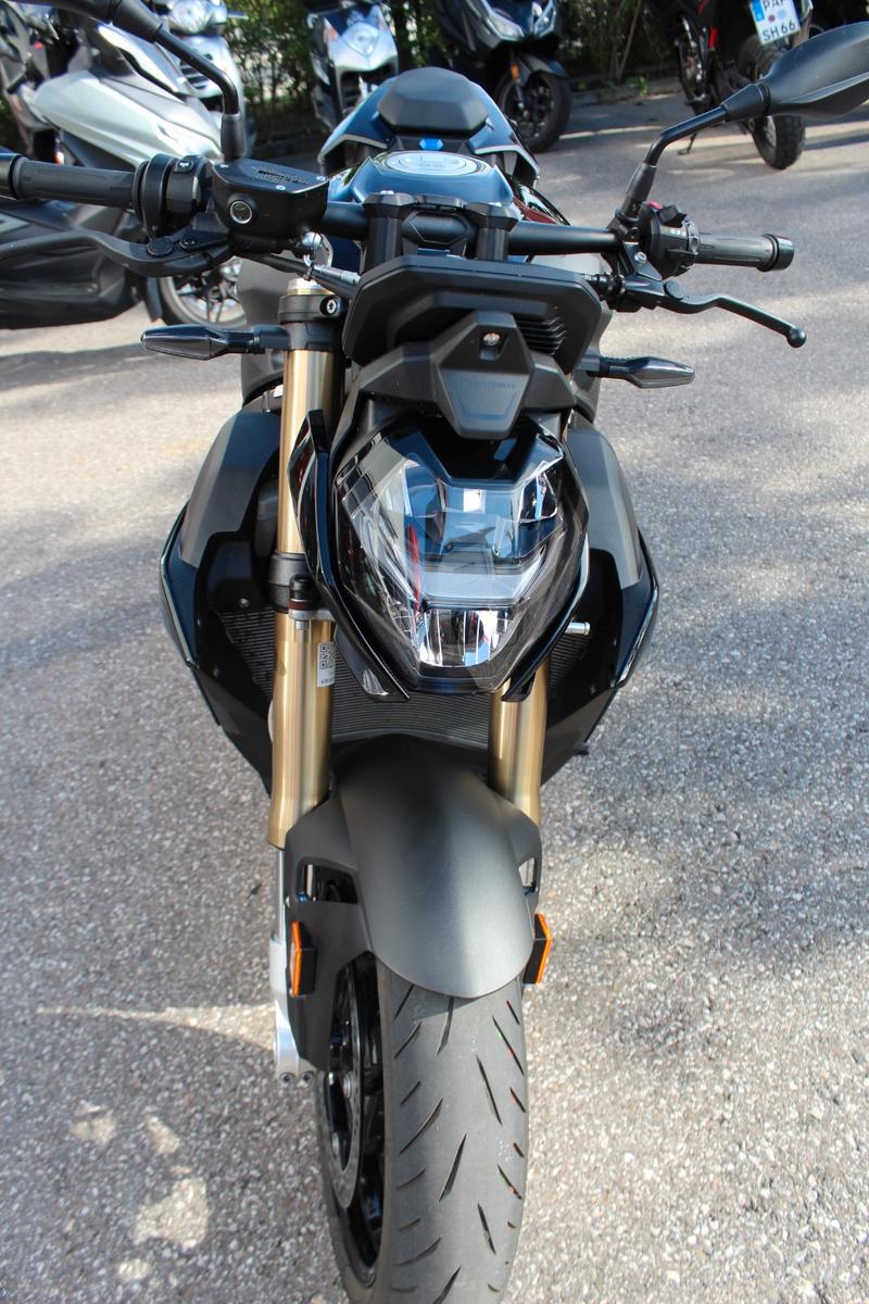 BMW S1000R *mit Service Paket*Akrapovic
