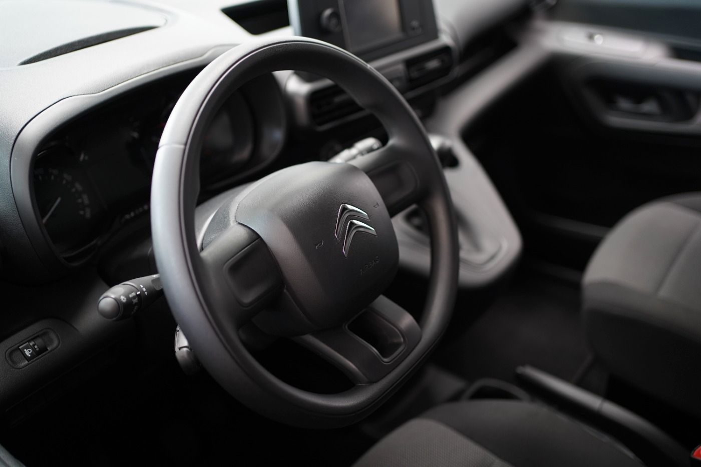 Fahrzeugabbildung Citroën Berlingo L2 BlueHDi 100 Club Klima Einparkhilfe