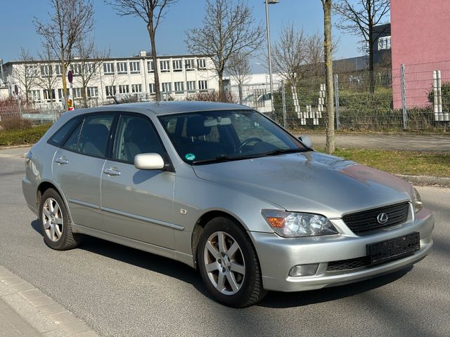 Lexus IS 200 Sport Cross Limited