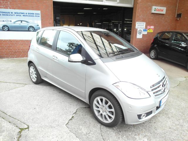 Mercedes-Benz A 160Avantgarde Autom. Top Zust.v.Extras+Parktr.