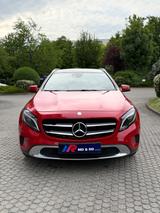 Mercedes-Benz GLA 250 Top Zustand - Mercedes-Benz GLA 250 aus 2016