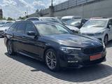 BMW 520 d Touring Business-Paket / M Sport / R CAM / - BMW 520: D M Paket