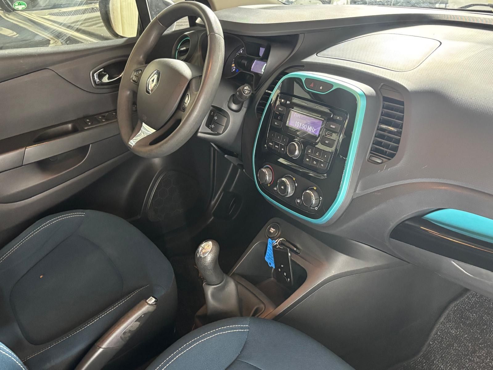 Captur Expression*AHK*KLIMA*Elektr.Fenst*HU Neu*