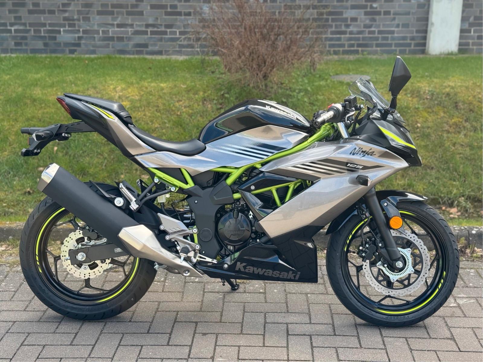 Kawasaki Ninja 125 *ABS*B 196*Starterbonus möglich*