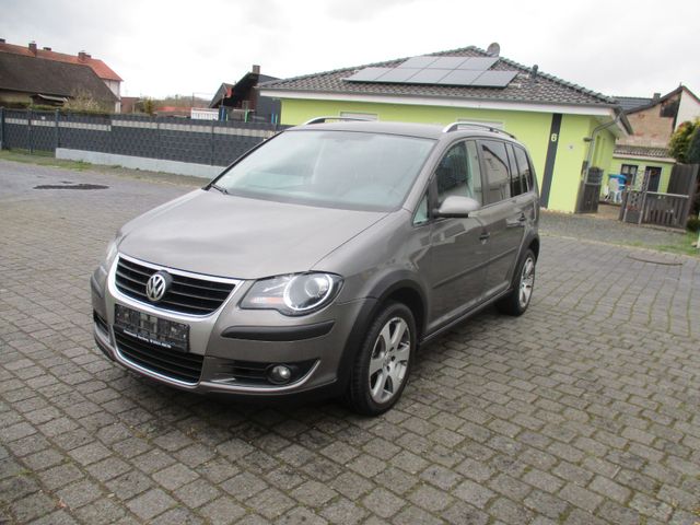 Volkswagen Touran 2.0 TDI CrossTouran/TÜV NEU/NAVI/AHK