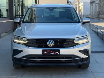 Volkswagen Tiguan - 2