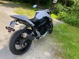 Suzuki GSR 750 mit Tieferlegung und MIVV Sportauspuff - MOTORRAD TIEFERLEGUNG
