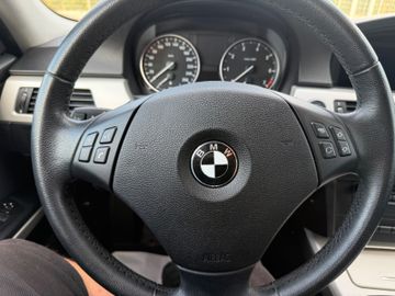 BMW 318 - 12