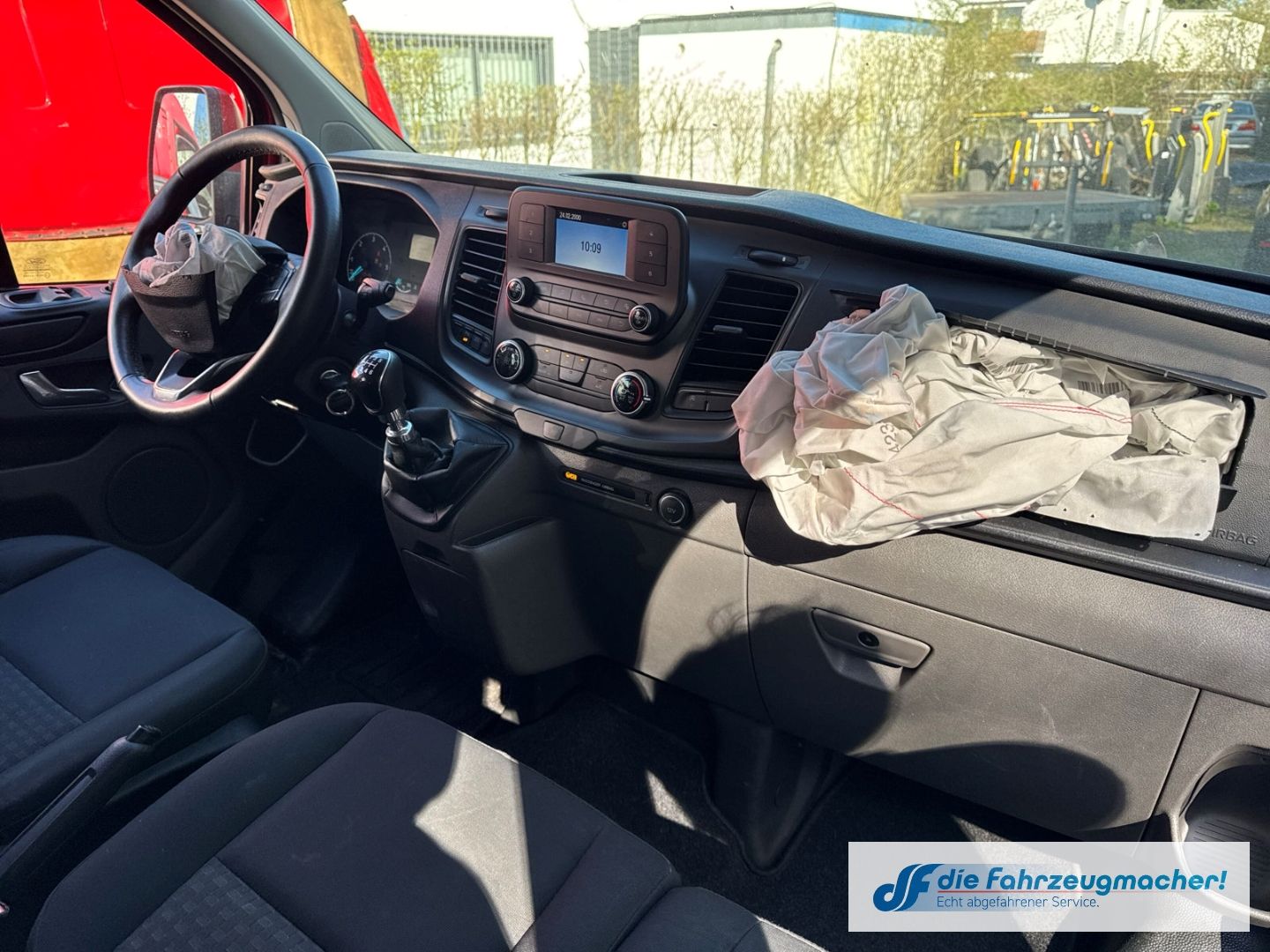 Fahrzeugabbildung Ford Transit Custom 320 L1 Trend 2.0 TDCi *9073 * KLI