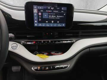Fiat 500e Action +SHZ+SoundSys+SpurH+AUTOMATIK