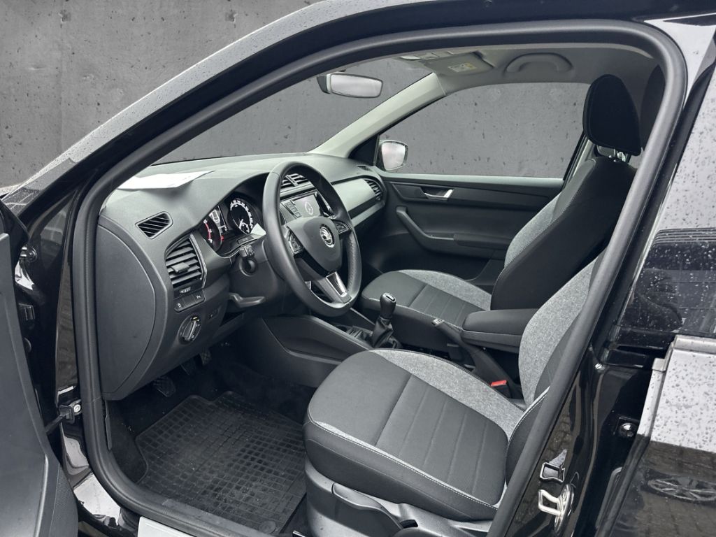 Fahrzeugabbildung SKODA Fabia Drive 125 1.0 MPI Smartlink SHZ Klima