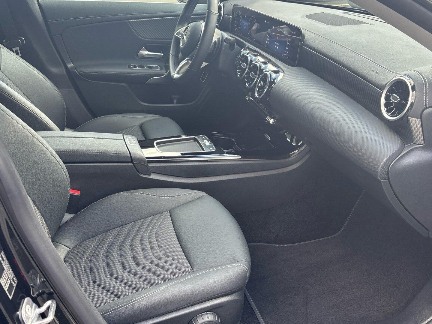 Mercedes-Benz CLA 180 SB Progressive-Advanced Winter-Paket AHK