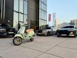 Piaggio Vespa Primavera 50 Batik Edition