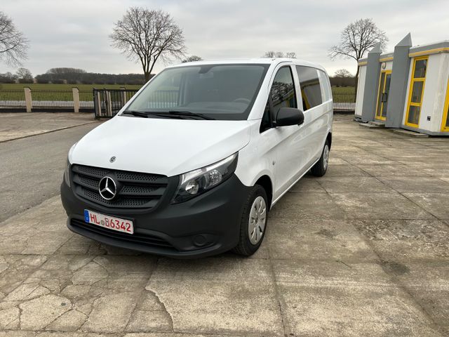 Mercedes-Benz Vito kasten 114 CDI . Mixto