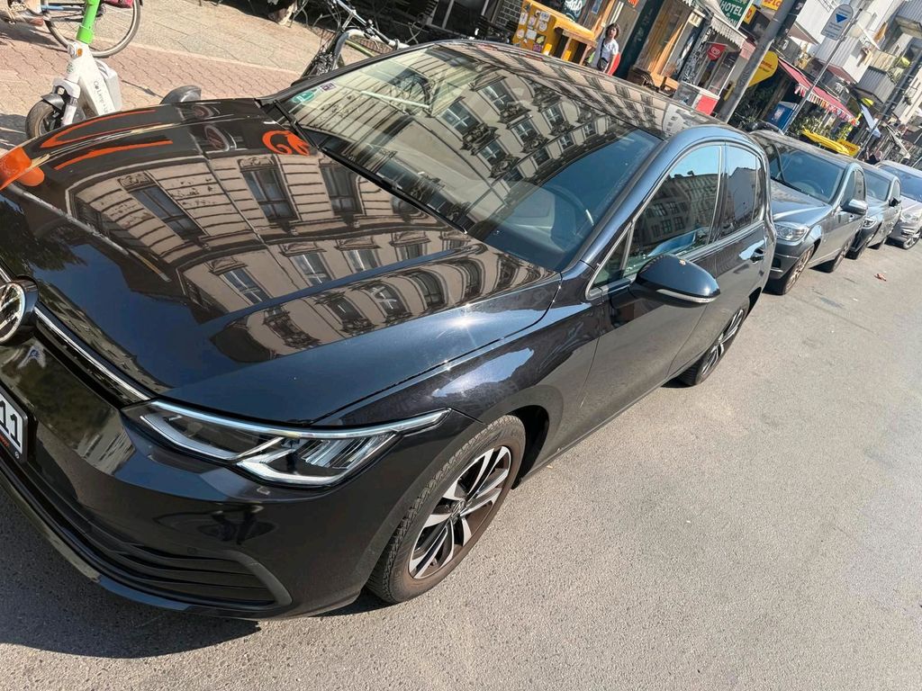 Image of Volkswagen Golf