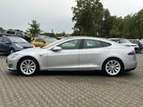 Tesla Model S DuaL PERFORMANCE - mit Elektro-Antrieb: Luftfederung, Limousine