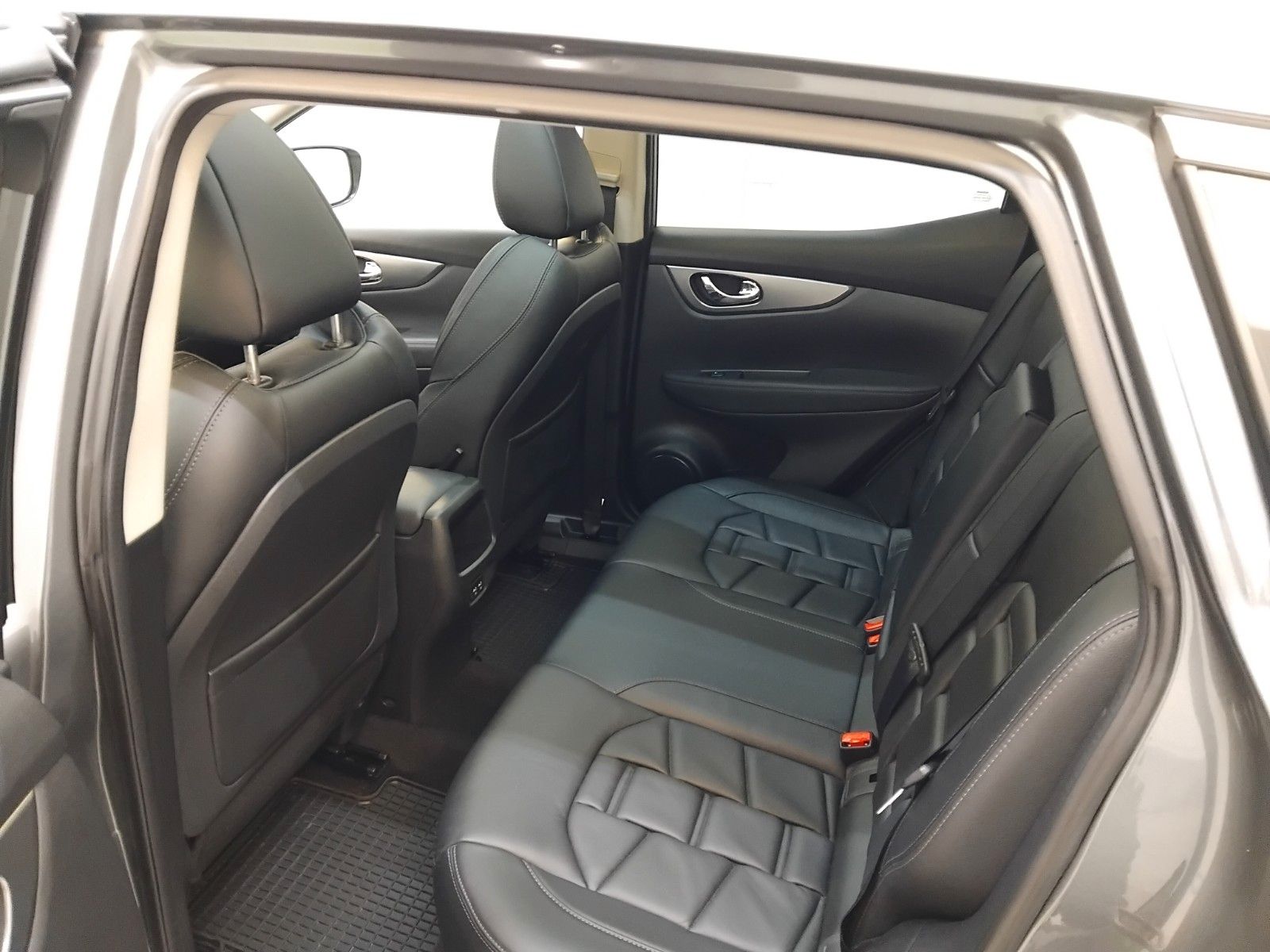 Nissan Qashqai (06/2026, Benzin)