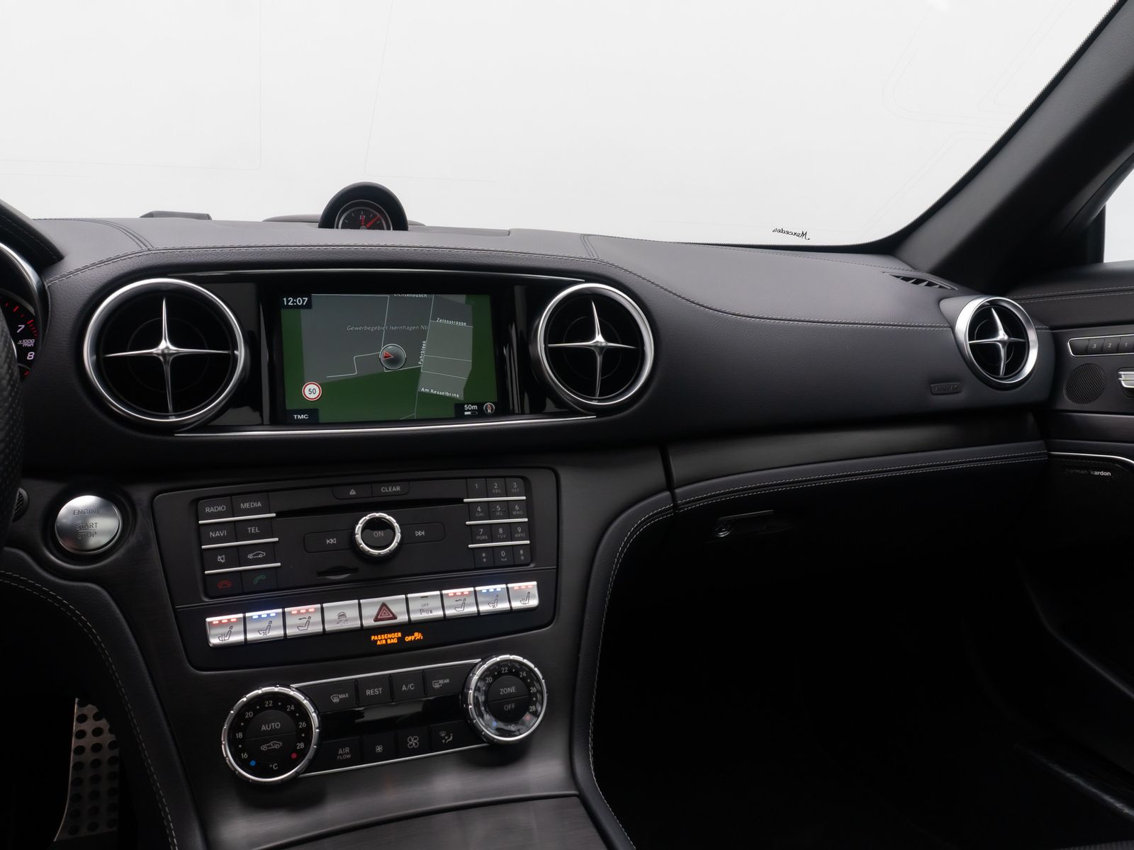 Fahrzeugabbildung Mercedes-Benz SL 400 AMG ACC Kamera H/K Komfort DAB FahrAssist