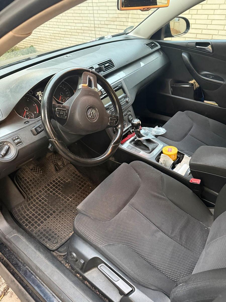 Volkswagen Passat 2009 — photo 5