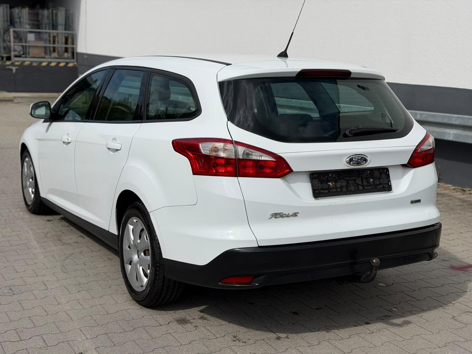 Ford Focus 2013 — photo 5