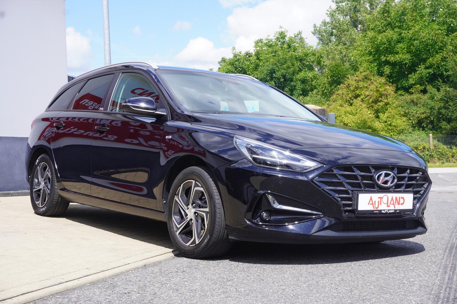 Hyundai i30 Kombi 1.0 T-GDI LED Navi Kamera PDC Tempomat