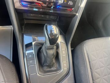 Volkswagen Tiguan - 10