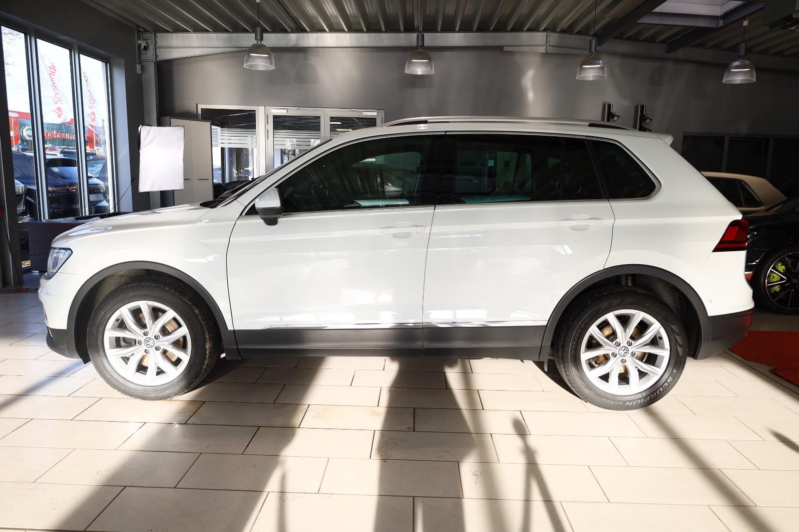 Volkswagen Tiguan 2.0 TSi 4Motion Standheizung*
