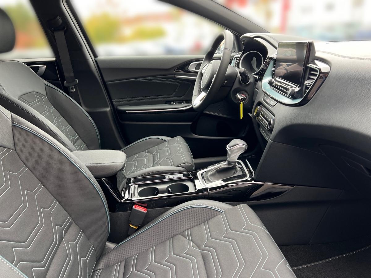 Kia cee'd SW Nightline 48V DCT