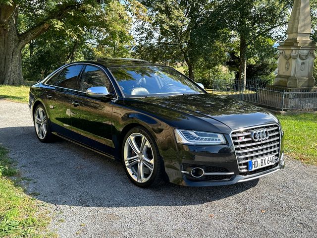 Audi S8 4.0 TFSI QUATTRO MATRIX LED TV 360° KAMERA