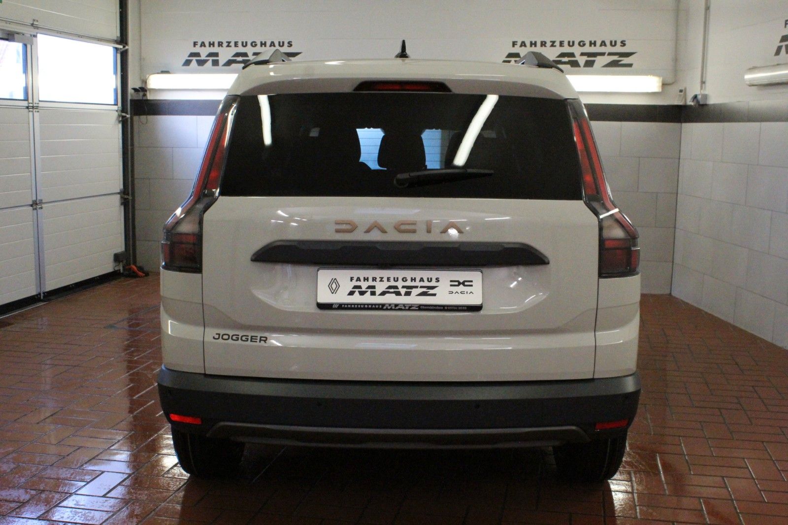 Fahrzeugabbildung Dacia Jogger TCe 110 Extreme 5-Sitzer  MY26 *Winterp.*