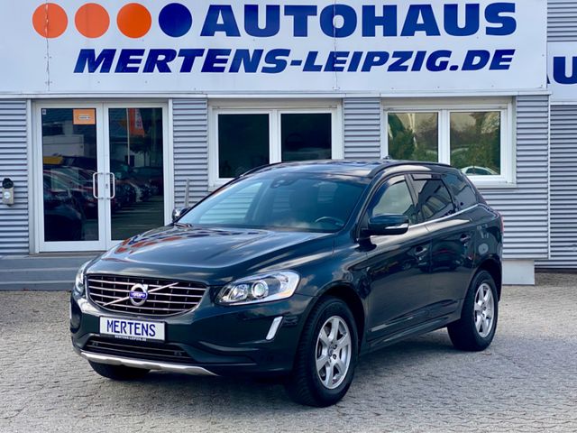 Volvo XC 60 Momentum 2WD Navi BT nur an Gewerbe