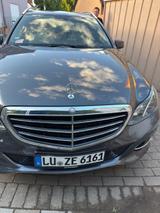 Mercedes-Benz E 220 BlueTEC 4MATIC T ELEGANCE Autom. ELEGANCE - Mercedes-Benz E 220 Gebrauchtwagen in Mannheim