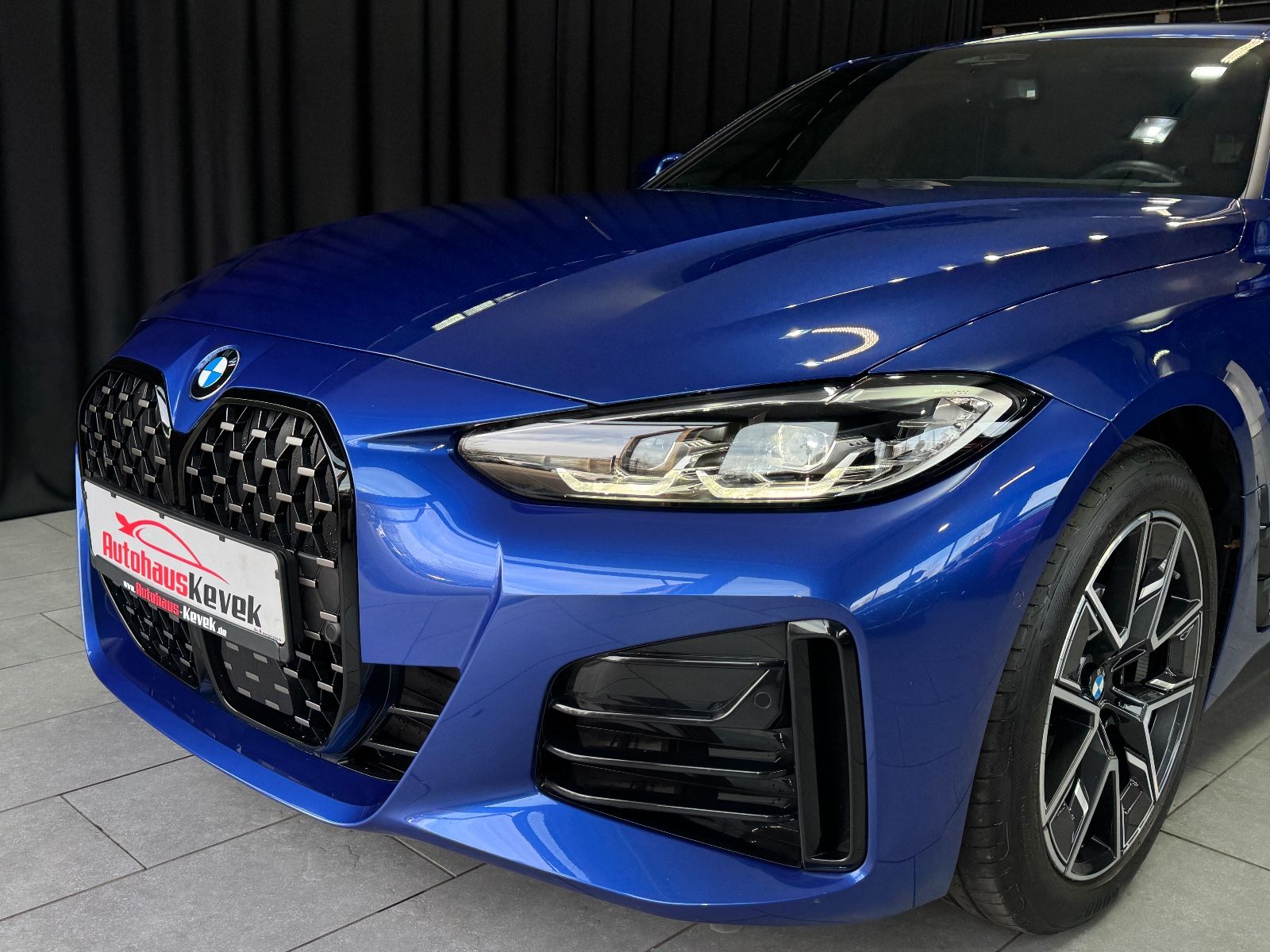 Fahrzeugabbildung BMW 420d Gran Coupe xDrive M SPORT|CURVED|ACC|