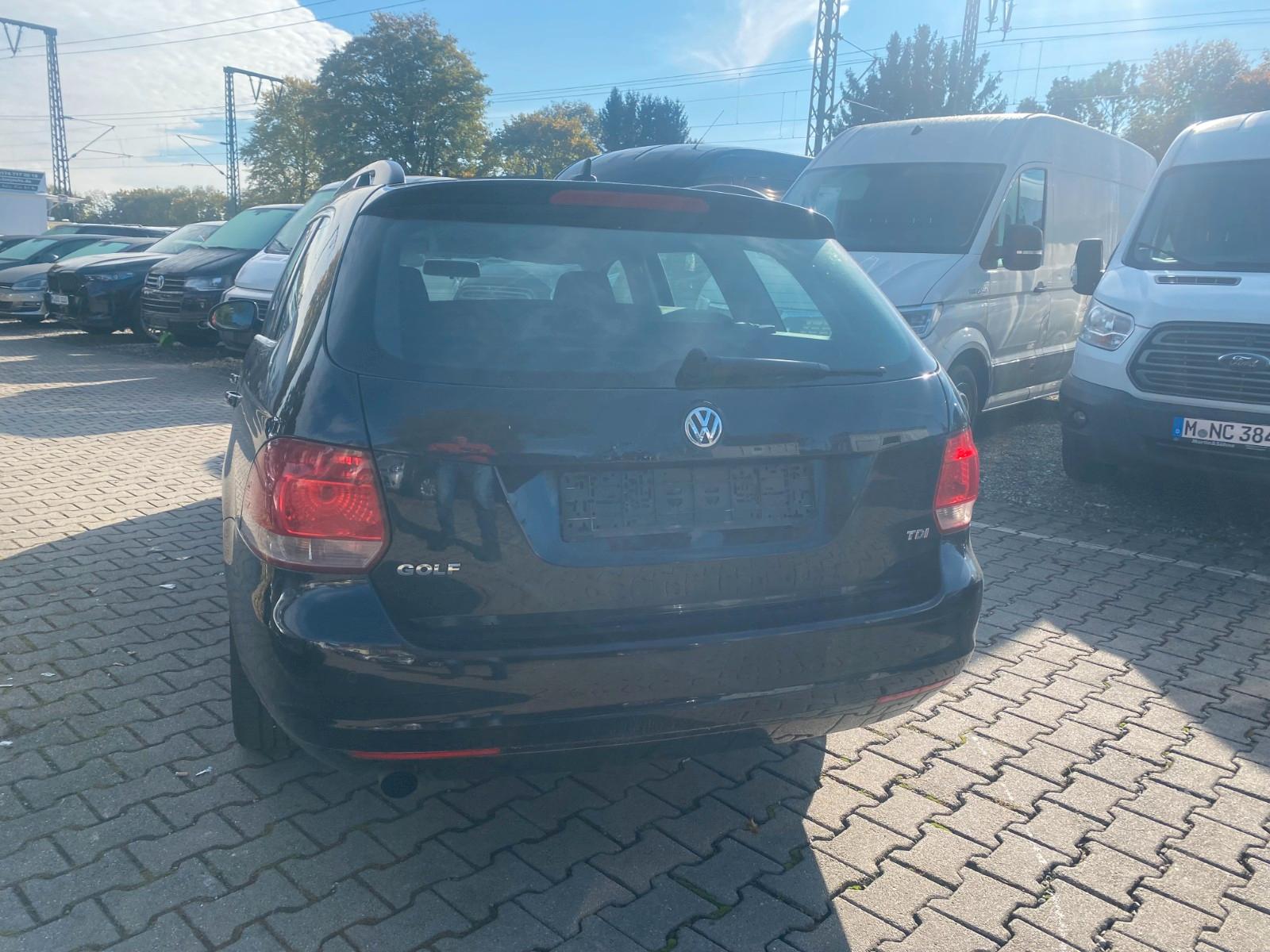 Volkswagen Golf 2011 — photo 11