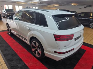 Audi Q7 - 10