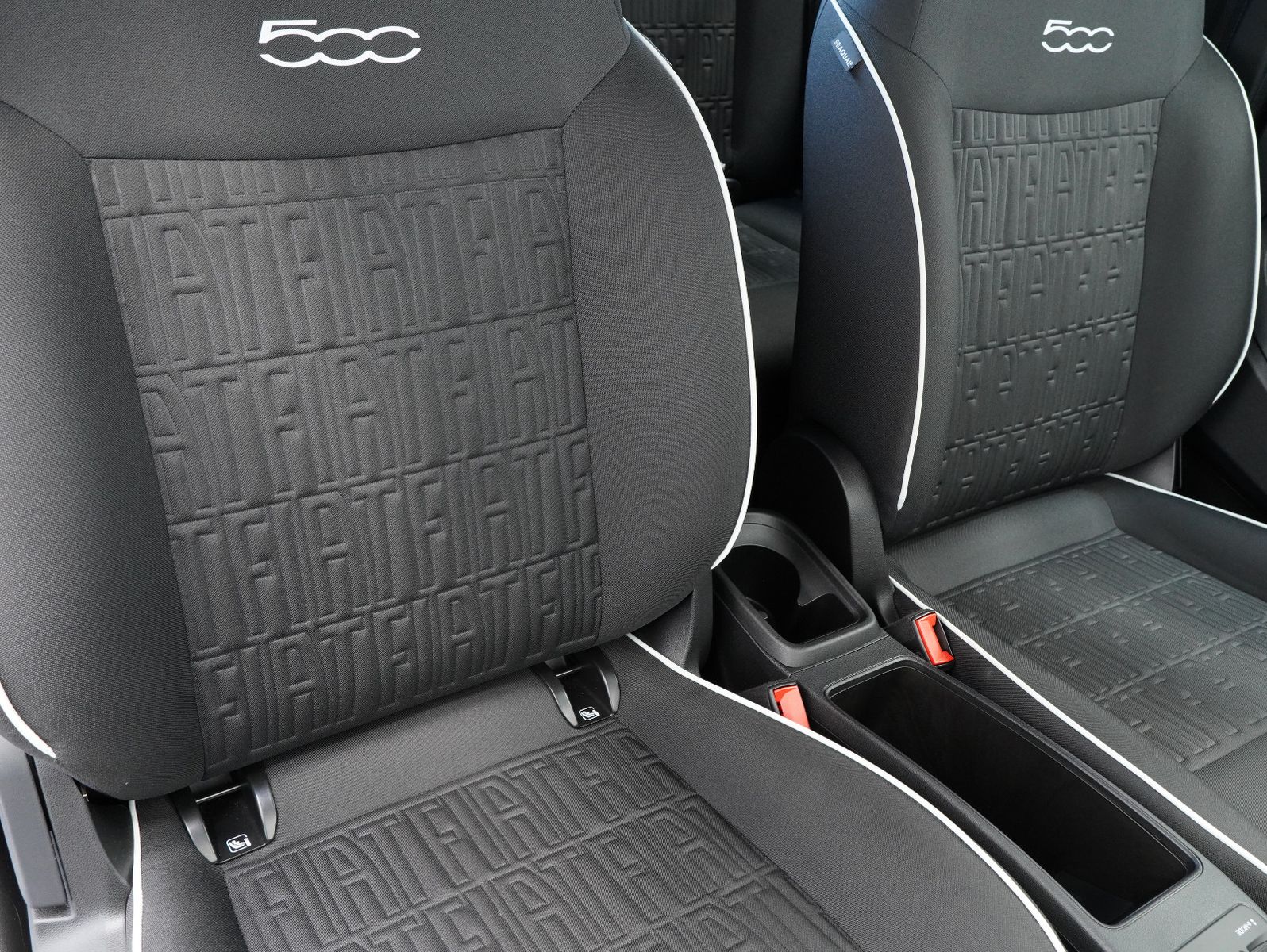 Fahrzeugabbildung Fiat 500e Action TEMPOMAT/DC-LADEN/SOH