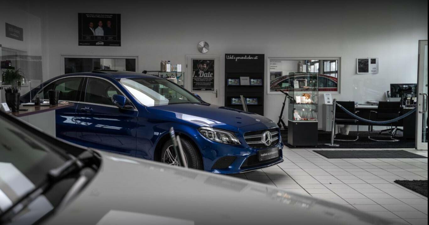 showroom-image-top