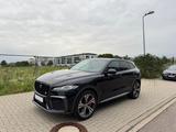 Jaguar F-Pace P550 SVR AWD