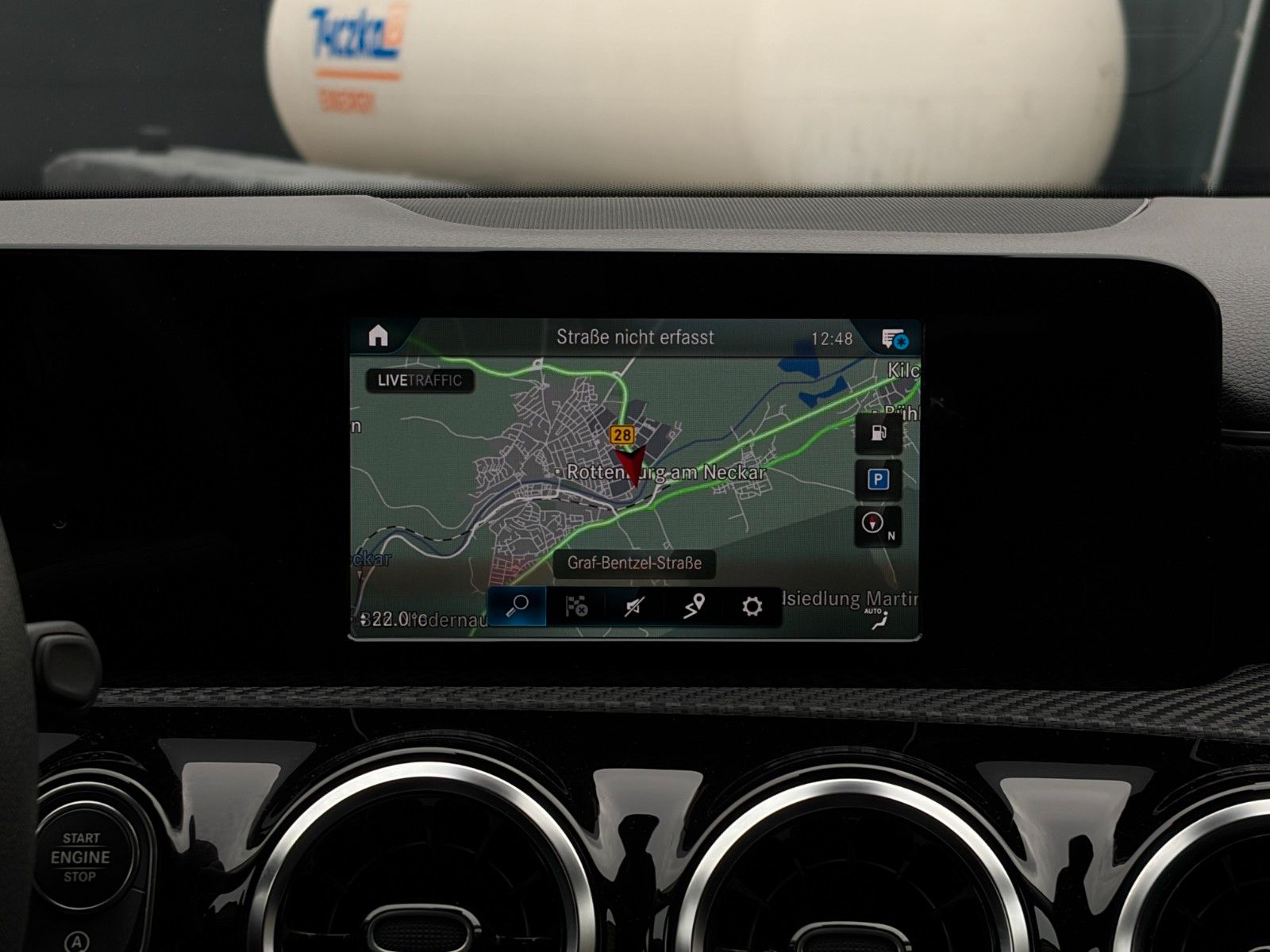 Fahrzeugabbildung Mercedes-Benz CLA 180 SB SHZ LKA TEMP MBUX Navi Wifi CarPlay