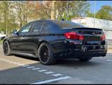 BMW 550i -M PERFORMANCE/KAMERA 360/HEAD UP/H&K/VOLL! - BMW 5er Reihe Gebrauchtwagen in Köln
