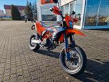 KTM 690 SMC R 2026 ab 1,99% eff. Zins lieferbar! - KTM 690