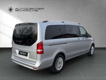Mercedes V 220 - 6
