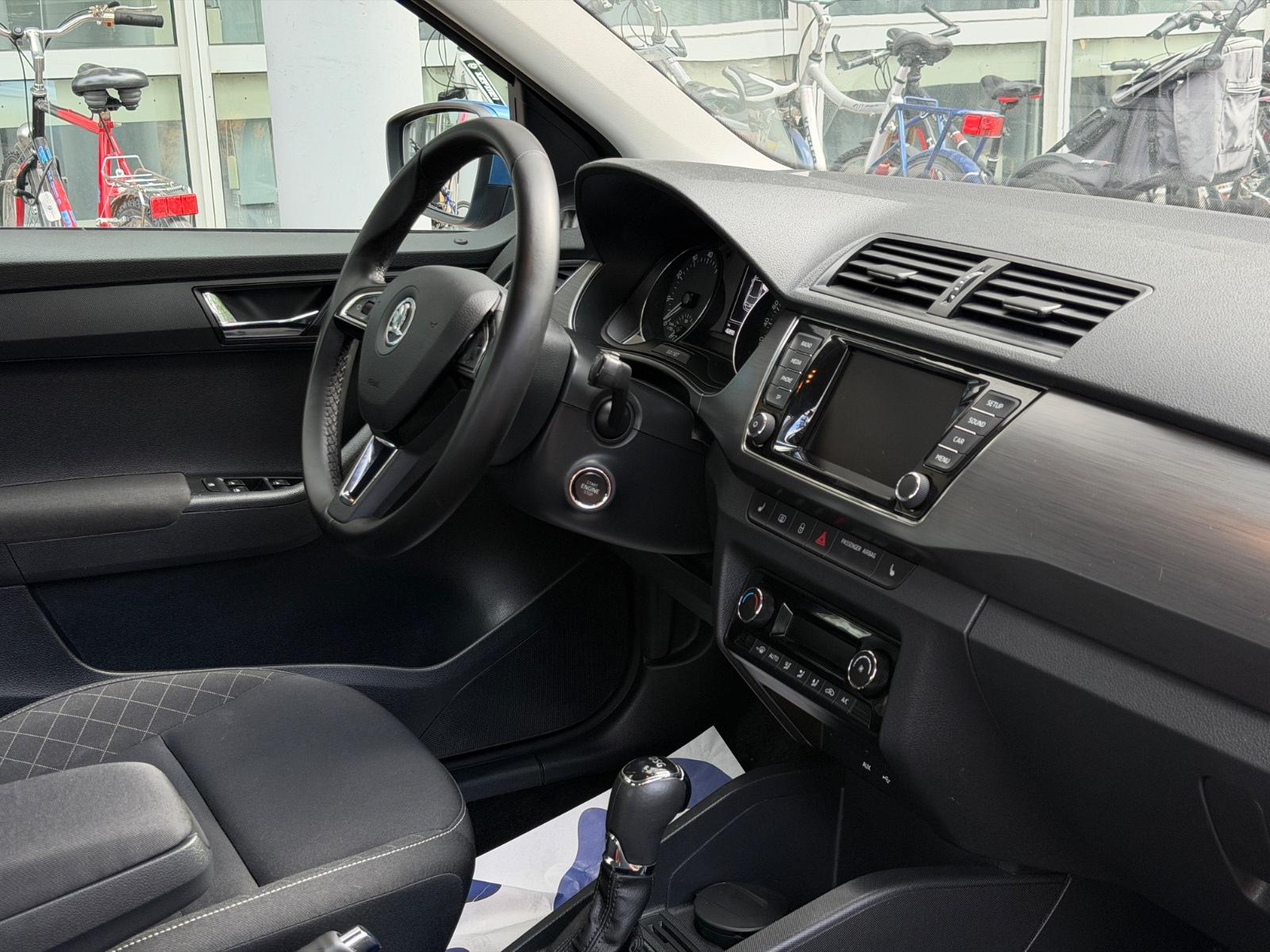 Skoda FabiaStyle/Klima.A/Sitz-H/PDCx2/Garantie/Tüv-Neu