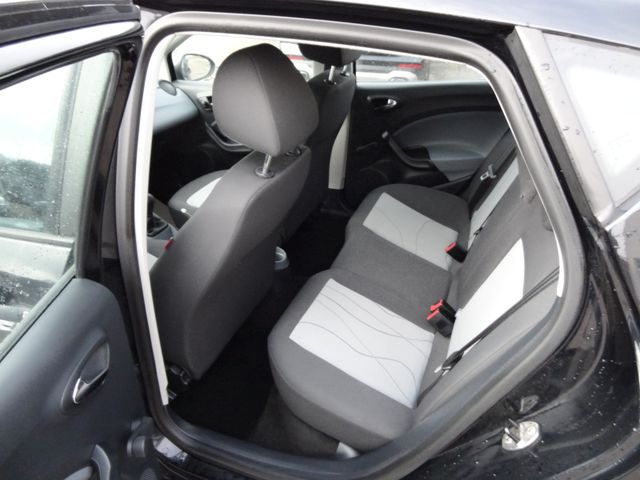Fahrzeugabbildung Seat Ibiza Lim. Reference Salsa/57TKM/2.Hd/