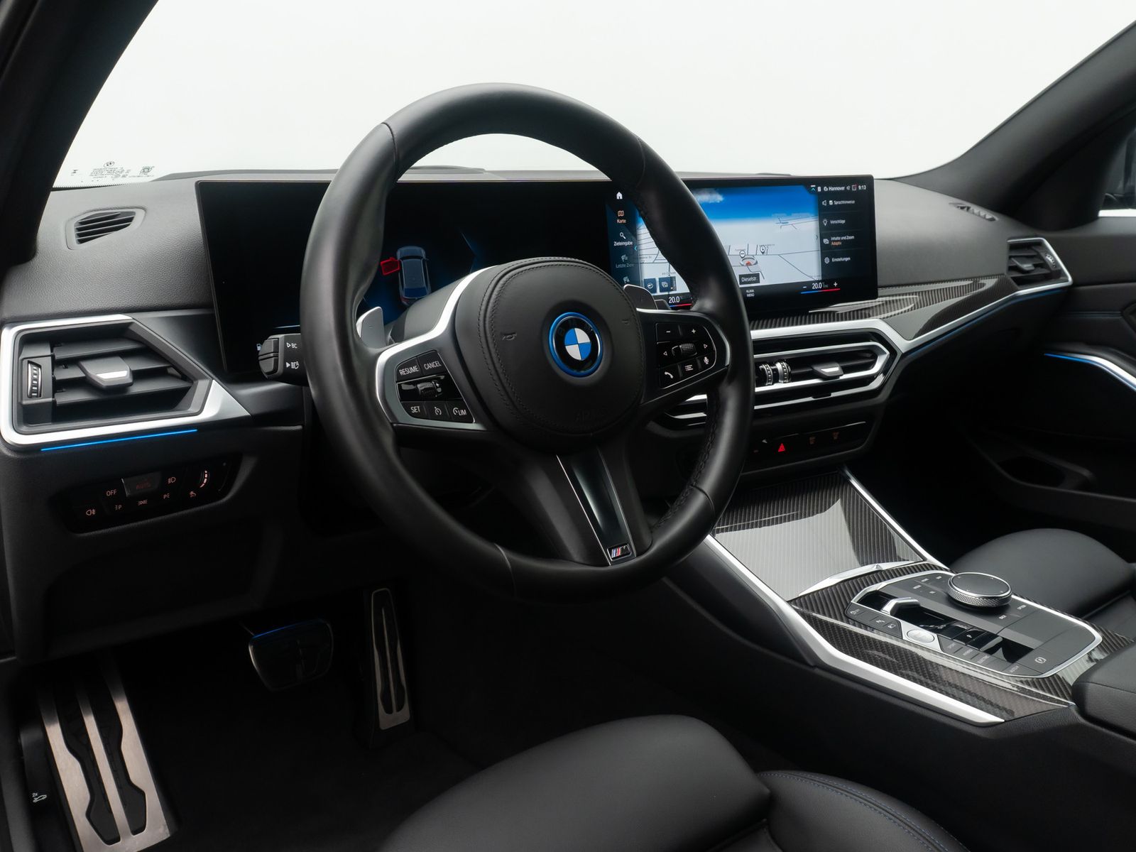 Fahrzeugabbildung BMW 330e xD MSport Kamera HUD DAB AHK Komfort 19Zoll