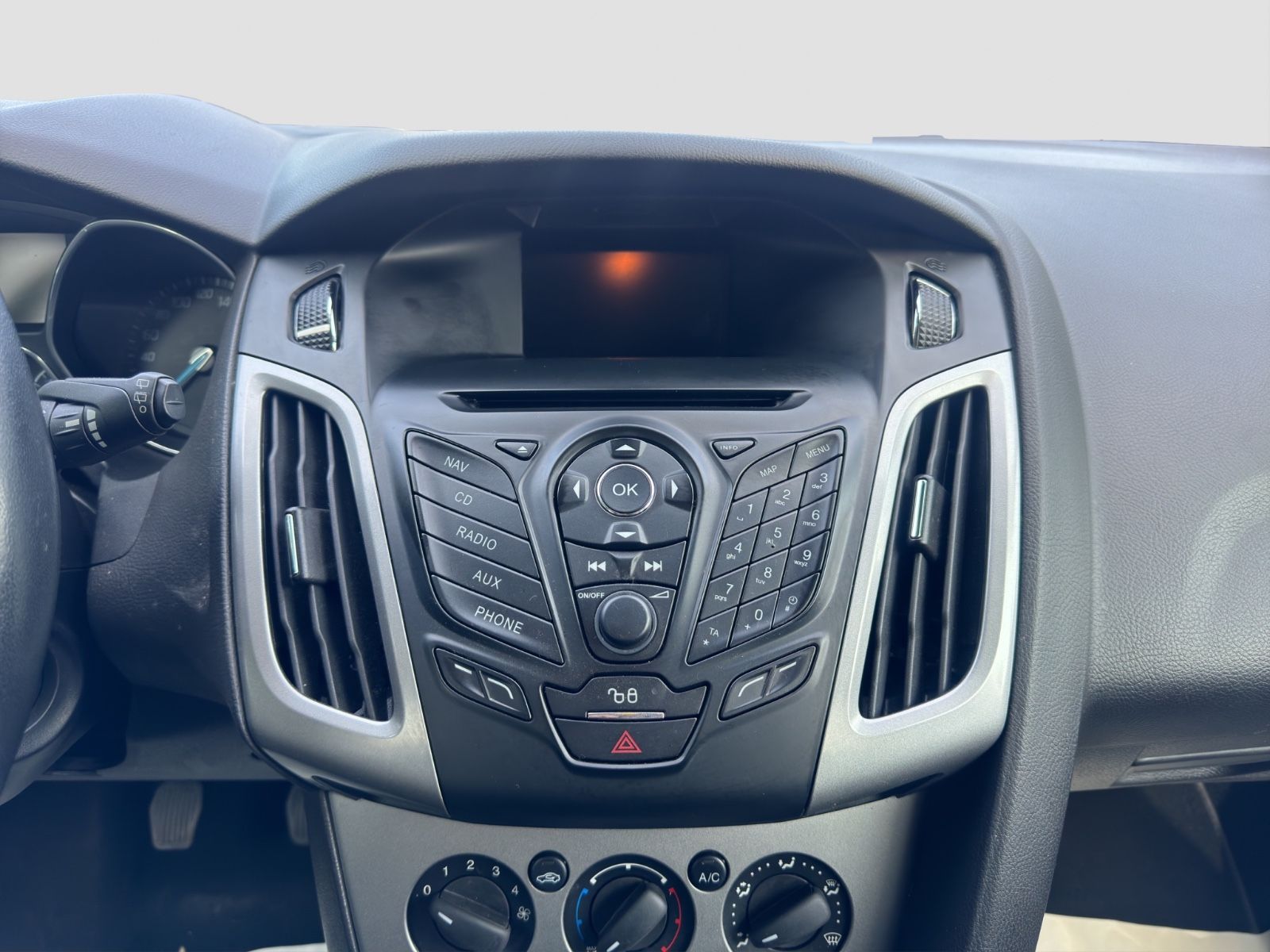 Fahrzeugabbildung Ford Focus Turnier Sync Edition/Klima./PDC/Navi