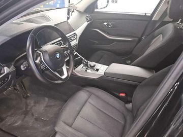 BMW 320 - 6